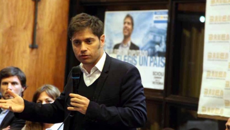 Kicillof otorgará por decreto $ 4.000 en dos tramos a estatales y médicos