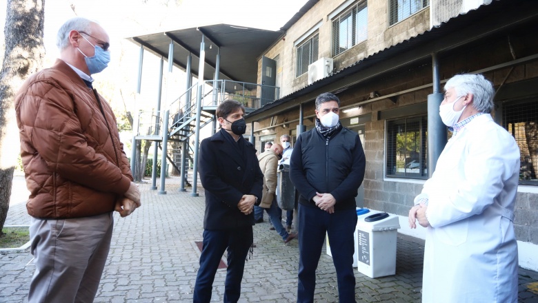 Kicillof entregó respiradores para Vicente López: “Trabajamos en unidad para cuidar la salud de todos los bonaerenses”