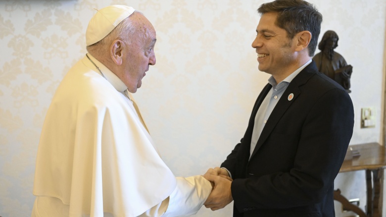 Kicillof fue recibido en audiencia privada por el Papa Francisco