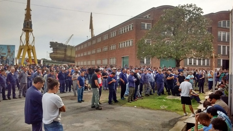 Trabajadores de Río Santiago cortan Autopista Buenos Aires-La Plata