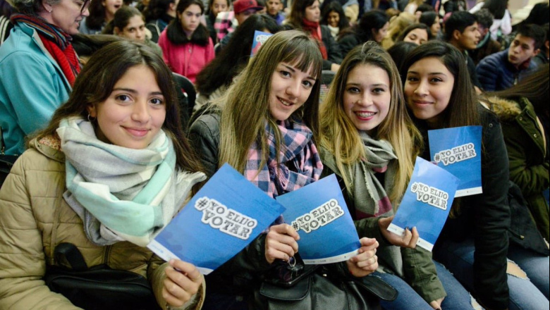 Del millón de jóvenes que vota por primera vez, la mitad son bonaerenses, cordobeses y santafesinos