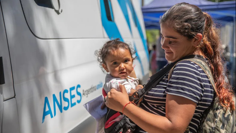 El poder adquisitivo de quienes cobran la asignación por hijo se duplicó en el gobierno de Milei