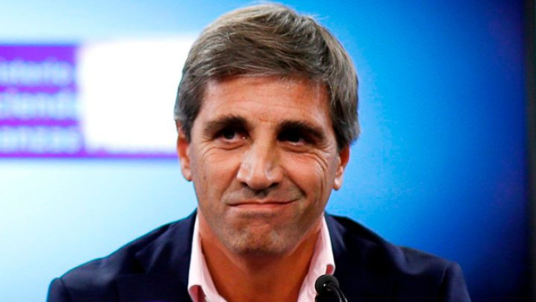Luis Caputo: “Queremos seguir bajando impuestos porque todavía son altos y distorsivos”