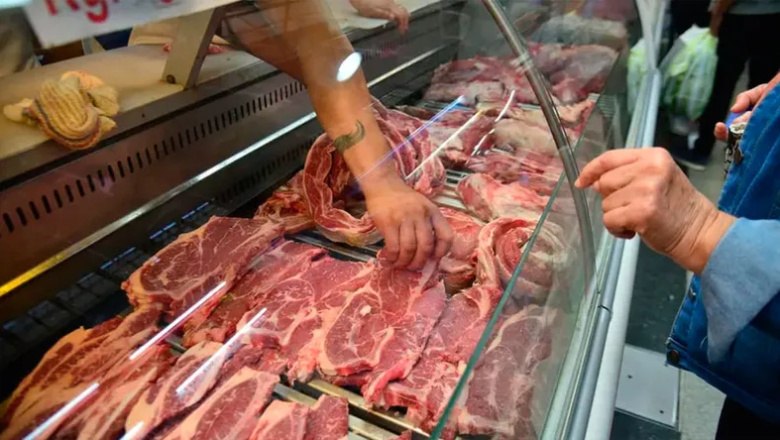 Con cortes que subieron más de 60% en 12 meses, el consumo de carne cayó al menor nivel en 20 años