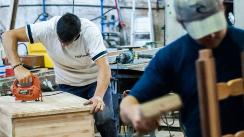 Hay dos millones de personas desocupadas o trabajando en negro en la Argentina