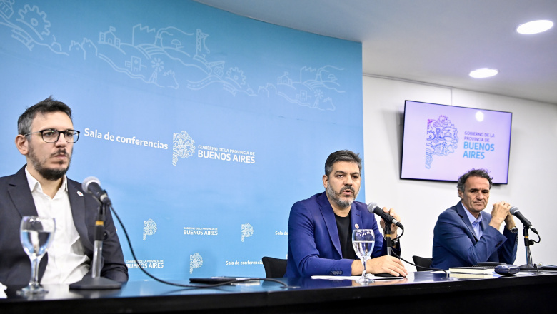 Conferencia de prensa de ministros Bianco, Cuattromo y Katopodis