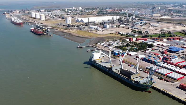 Parálisis en puertos: denuncia prácticas extorsivas y fuerte impacto en las exportaciones