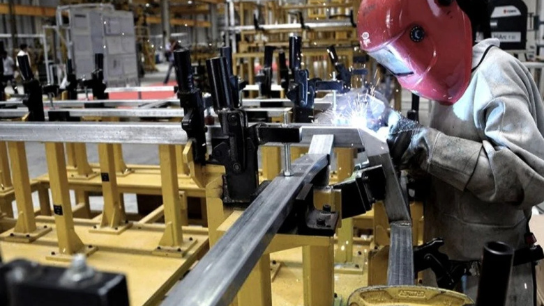 La industria metalúrgica no encuentra piso y sigue en caída libre