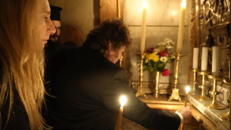 Milei rindió homenaje al papa Francisco desde el Santo Sepulcro y envió una carta al Episcopado