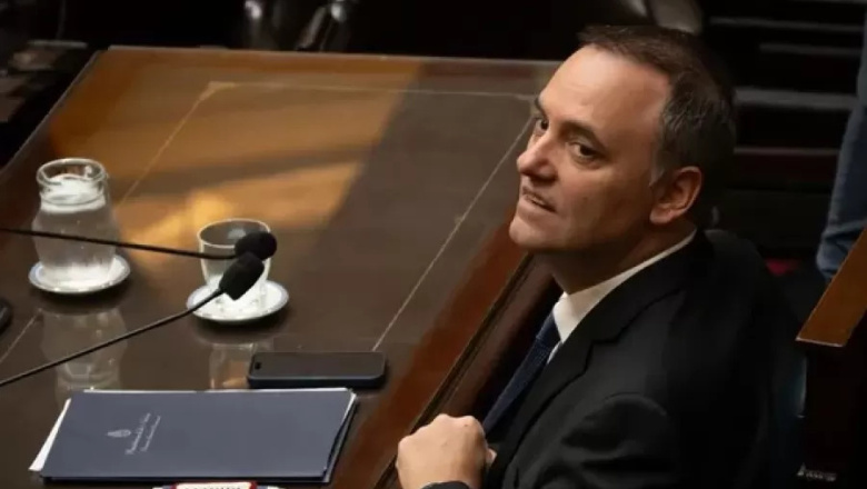 Adorni admitió haber ocultado USD 500.000 en sus declaraciones juradas: "Ahorramos en negro”