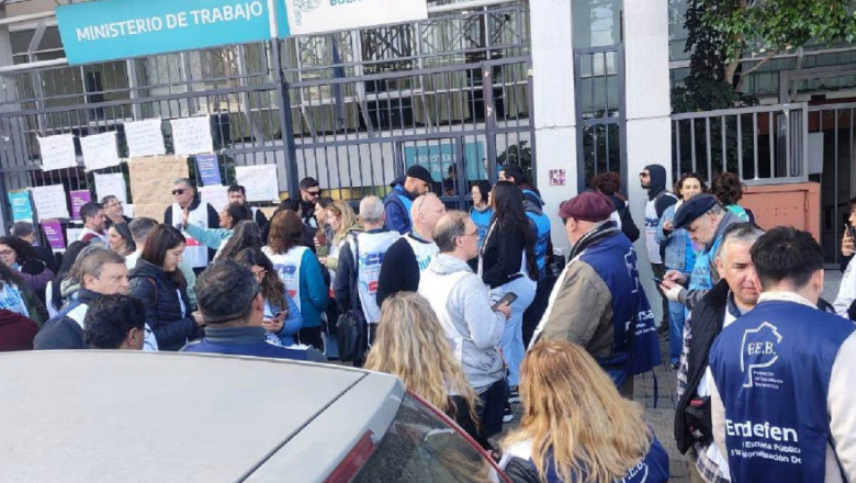 Docentes reclaman una "urgente recomposición salarial" tras las paritarias “sin oferta” de aumentos