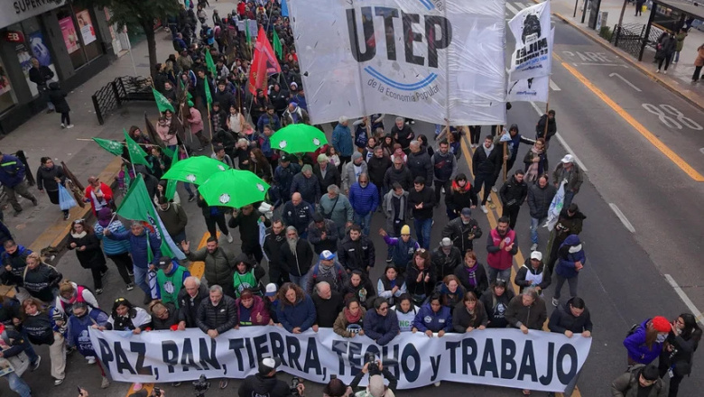 San Cayetano: organizaciones sociales y sindicatos vuelven a marchar por “Paz, Pan, Tierra, Techo y Trabajo”