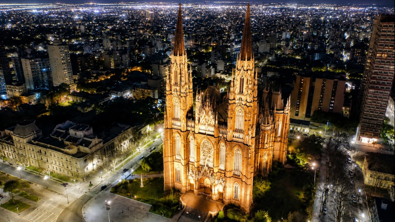 La catedral argentina de La Plata fue elegida la más linda del mundo