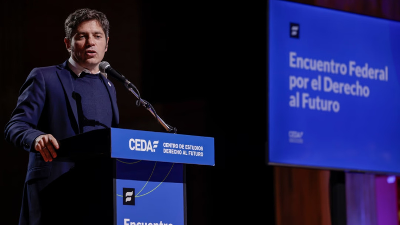 Kicillof prepara el lanzamiento nacional del Movimiento Derecho al Futuro con un plenario federal