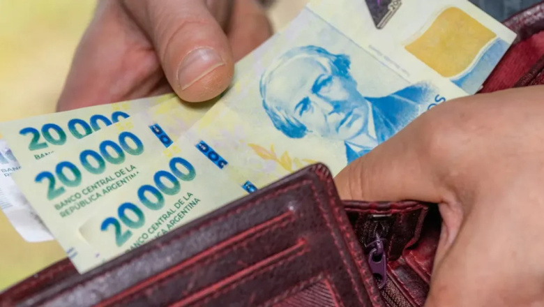 Más del 50% de los argentinos pertenece a la clase baja, con un salario promedio de $1 millón