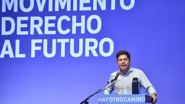 Tras lanzarse como candidato, Kicillof pide construir una “alternativa política amplia” para derrotar a Milei