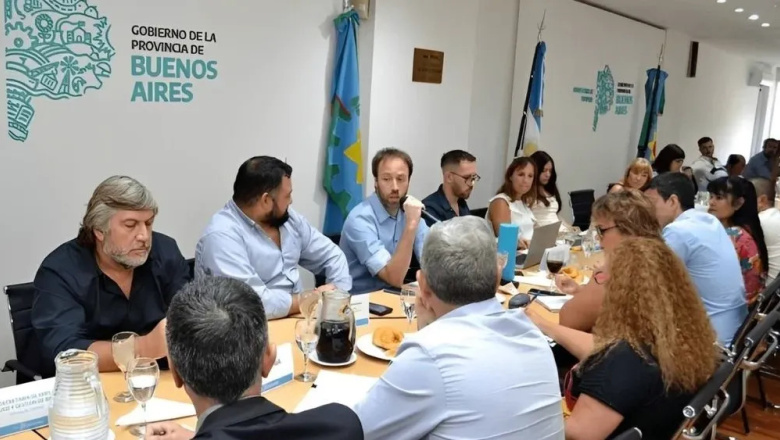 La Provincia llamó para este jueves a los estatales bonaerenses a negociar salarios