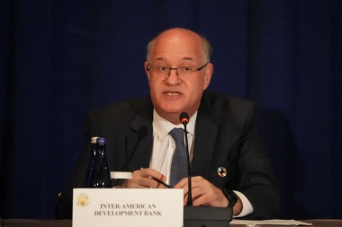 El contundente respaldo del BID al plan de Milei: aprueban un paquete de ayuda de USD 10.000 millones