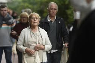 70.000 pesos: el bono para la jubilación mínima no se actualiza desde marzo de 2024