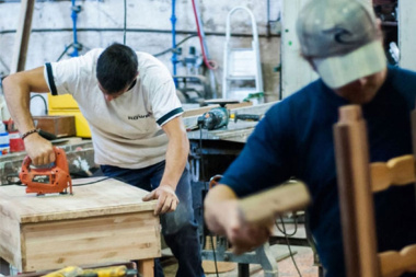 Hay dos millones de personas desocupadas o trabajando en negro en la Argentina