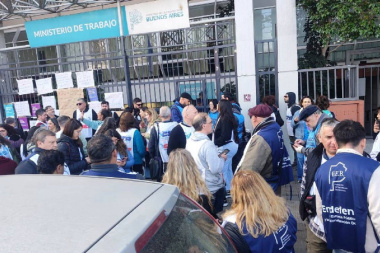 Docentes reclaman una "urgente recomposición salarial" tras las paritarias “sin oferta” de aumentos