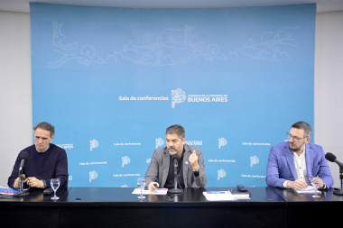 Bianco comparó la deuda de Nación a Provincia con el caso Adorni: "Son 37.187 pendrives"