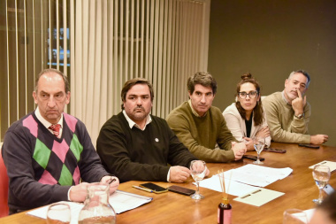 El radicalismo se puso en marcha para “protagonizar la agenda del futuro”