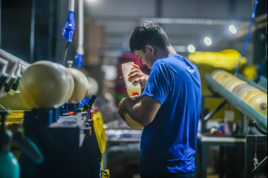 En el mes mayo repuntó la construcción, mientras que la industria anotó una nueva caída
