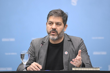 Bianco dijo que "todos" los intendentes están a favor de la reelección indefinida