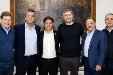 Kicillof “acuerda” mantener “las primarias” y es su argumento para subyugar a la provincia en las elecciones 2027