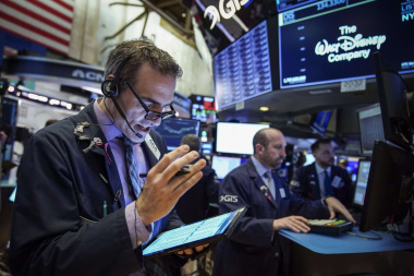 Los bonos argentinos subieron en Wall Street y el riesgo país quedó al borde de los 500 puntos