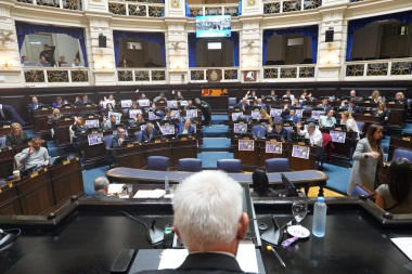 Diputados aprobó “un paquete” de proyectos de ley para abordar el sobreendeudamiento familiar