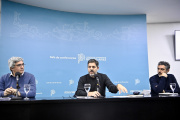 Conferencia de Carlos Biancos juntos al ministro Rodriguez y el director Girard