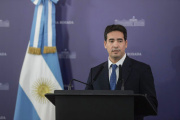 El vocero presidencial, Adrián Ravier, dió una señal de a cuánto podría subir el dólar