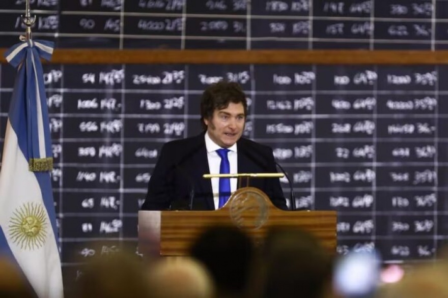 El presidente Milei confirmó que vetará e irá a la Justicia y también atacó a Villarruel