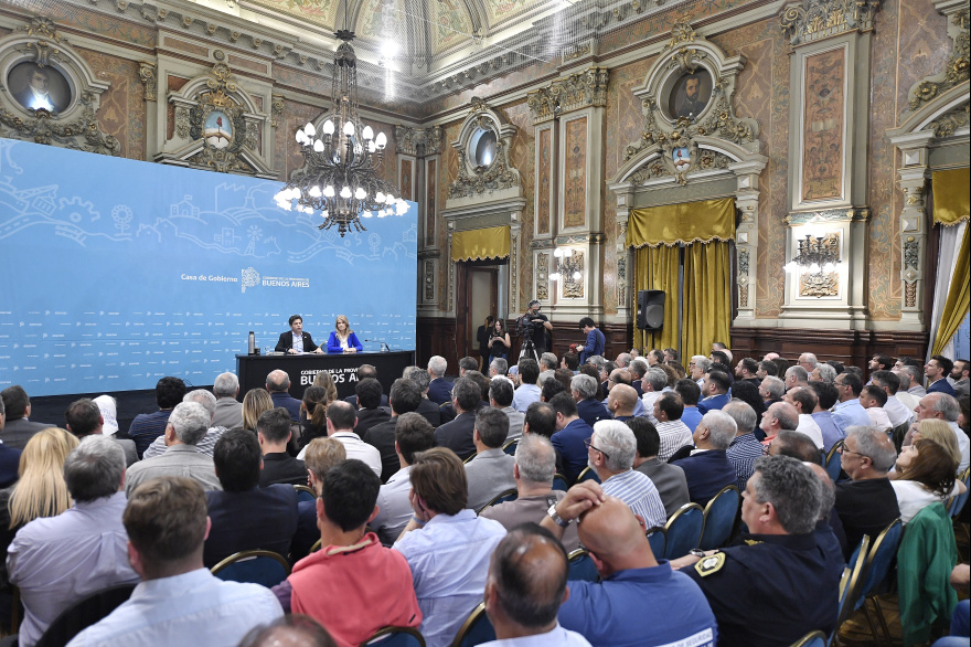 Kicillof: "La Ley de Financiamiento es en favor del orden económico y social de la Provincia"